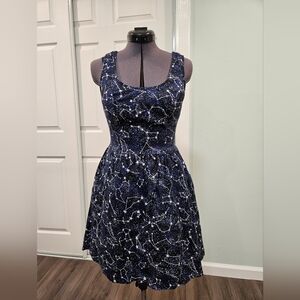 Hot Topic Celestial Glow-In-The-Dark Dress size XS - has pockets